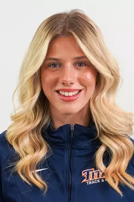 Mia Walker, Track and Field (O), California State University, Fullerton