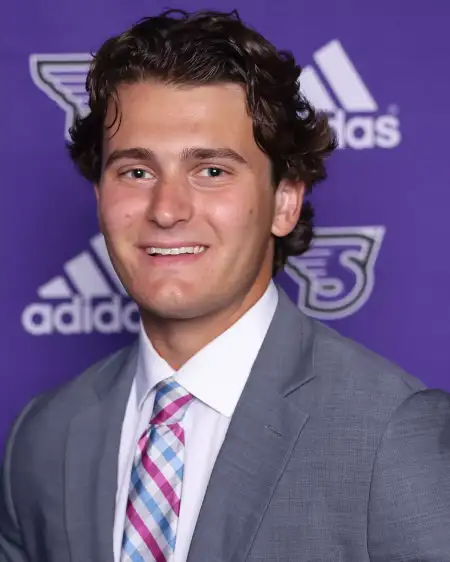 Billy Renfrew, Hockey, Stonehill College