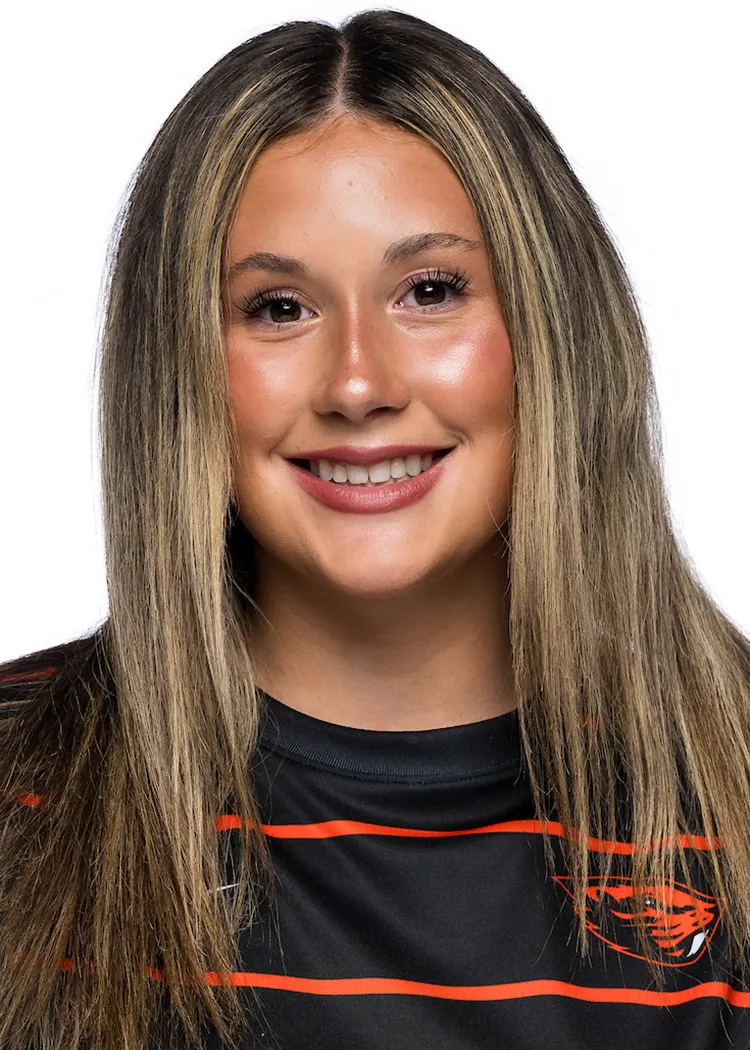 Julia Hoesly, Soccer, Oregon State University