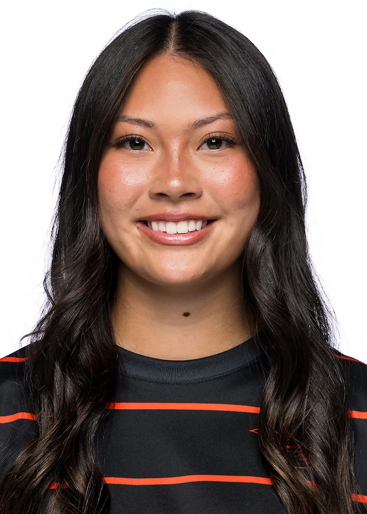 London Tsuma, Soccer, Oregon State University