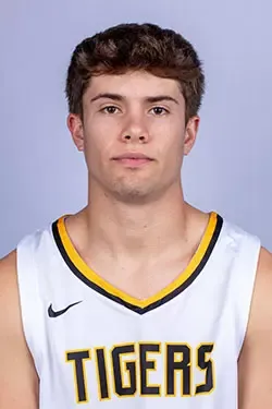 Alec Carlson, Basketball, undefined