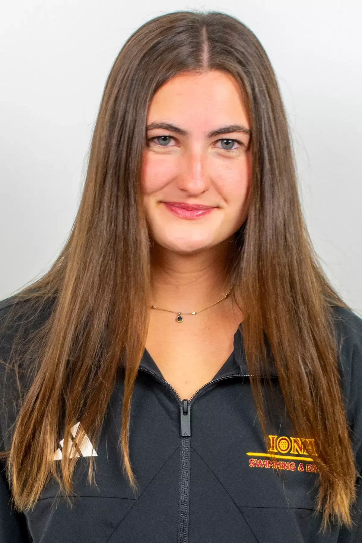 Mollie Sarnes, Swimming & Diving, Iona University