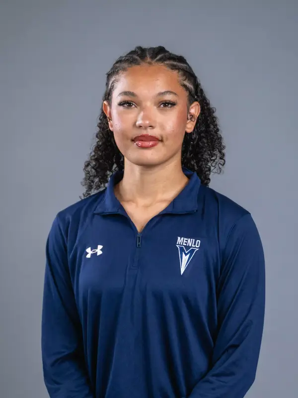 Nalia Keyes, Soccer, Menlo College