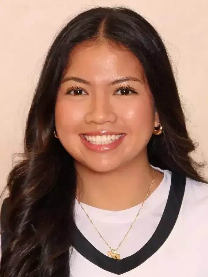 Ariana Ferreira-Torralba, Basketball, Lake Forest College