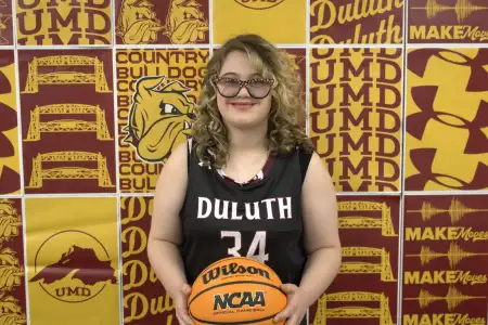 Soshea Hedlund, Basketball, University of Minnesota Duluth