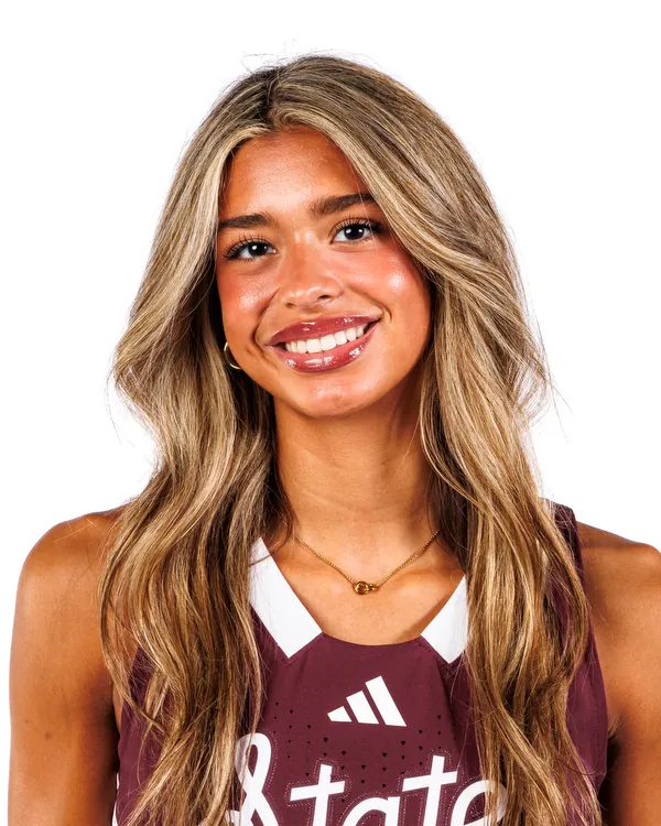 Andrea Flores, Basketball, undefined