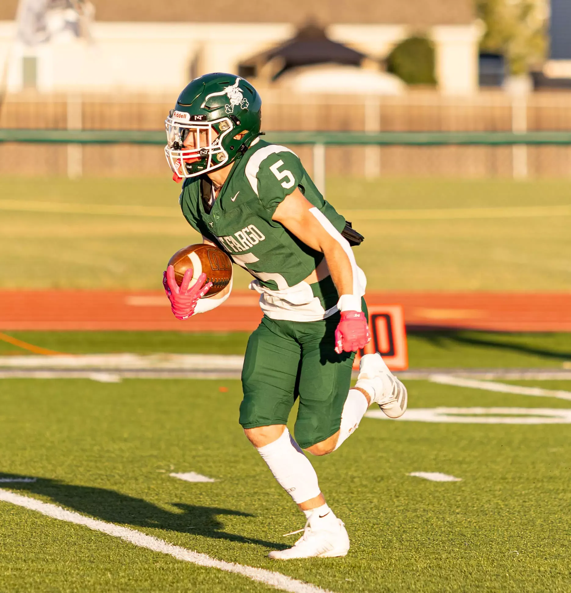 Ian Skari, Football, undefined