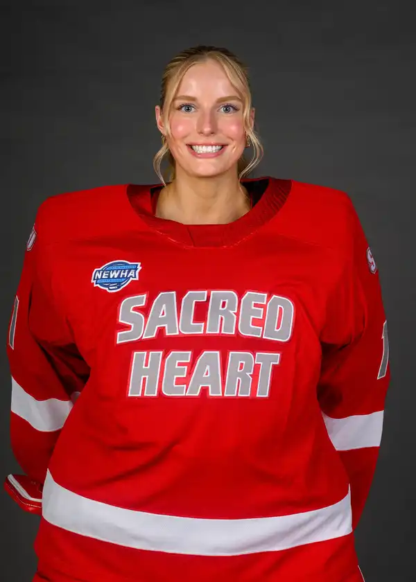 Erika Lind, Hockey, Sacred Heart University