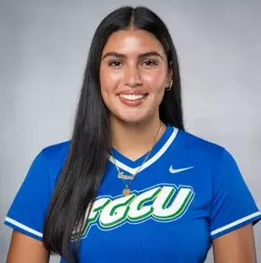 Danae Falquez, Softball, undefined