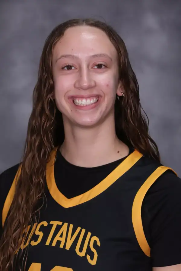 Alexis Swanson, Basketball, Gustavus Adolphus College