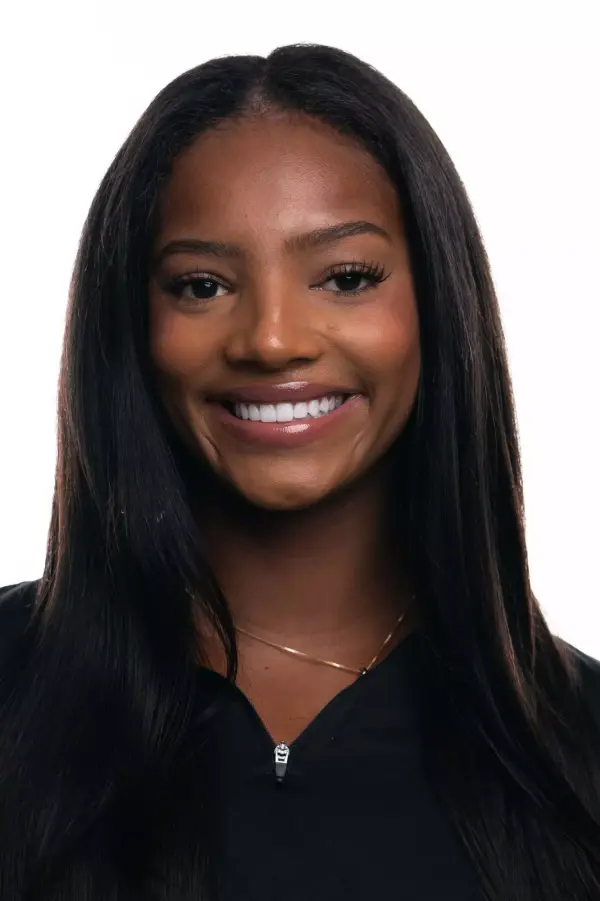 Ella Cooper, Track and Field (O), Harvard University