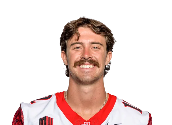 Kyle Crum, Football, undefined