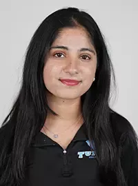 Sonya Bajaj, Squash, Tufts University