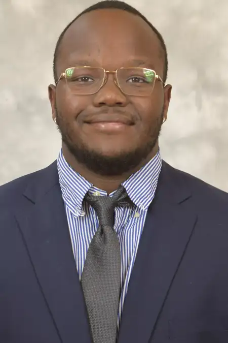 Maxime Makuza, Football, Salve Regina University
