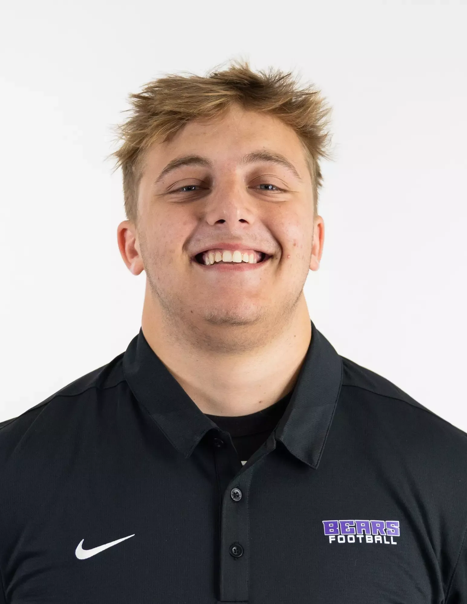 Dallas Davis, Football, undefined
