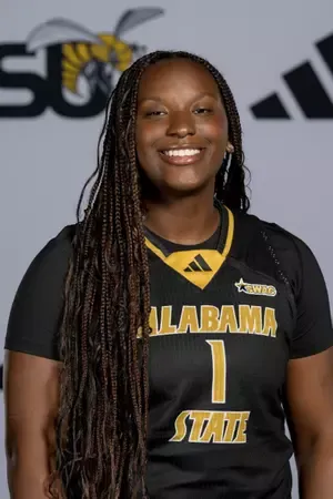 Alanah Pooler, Basketball, undefined