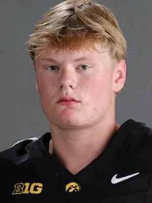 Carson Cooney, Football, undefined