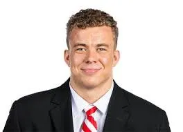 Tyler Knaak, Football, undefined