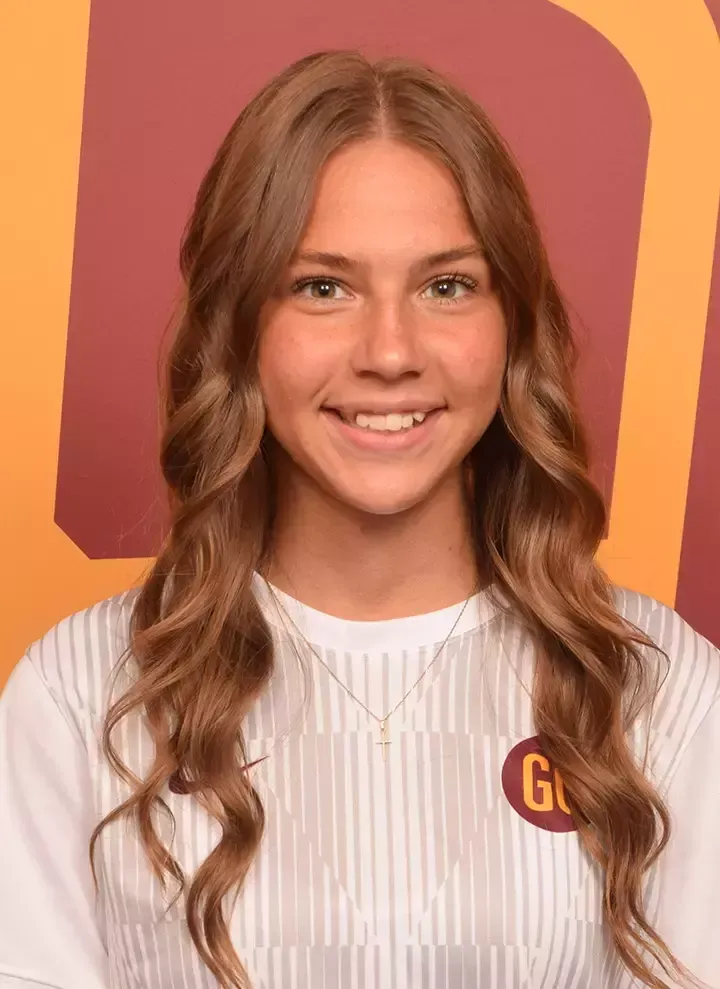 Maggie Piper, Soccer, undefined
