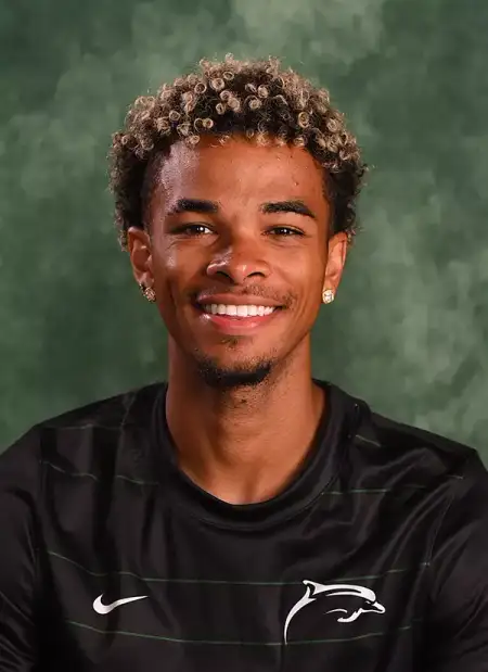 Oli Karbownik, Soccer, Le Moyne College