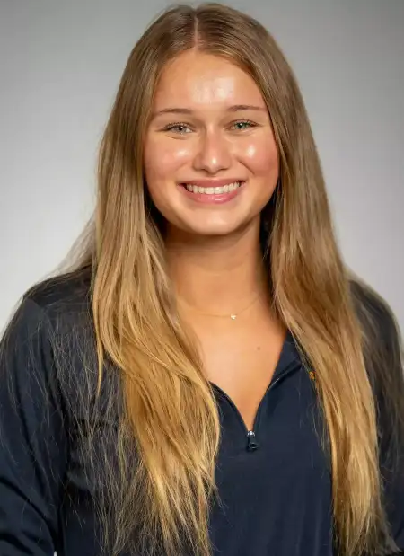 Zoe Schwartz, Swimming & Diving, Canisius University