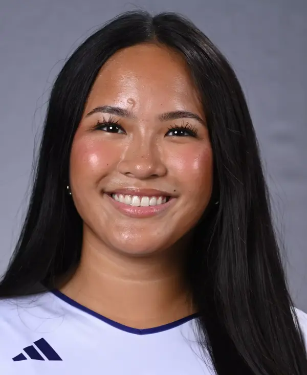 Adriana Aquino, Volleyball, College of the Holy Cross