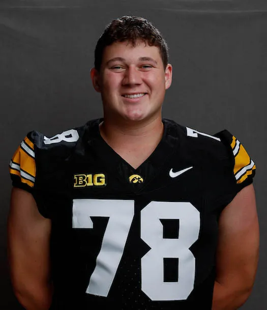 Gene Riordan, Football, University of Iowa