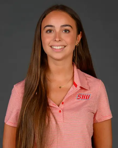 Paula De la Riva, Golf, Sacred Heart University