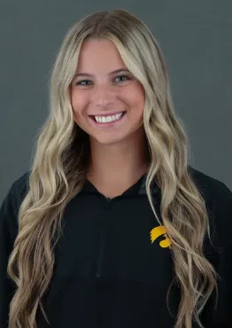 Logan Currie, Softball, undefined