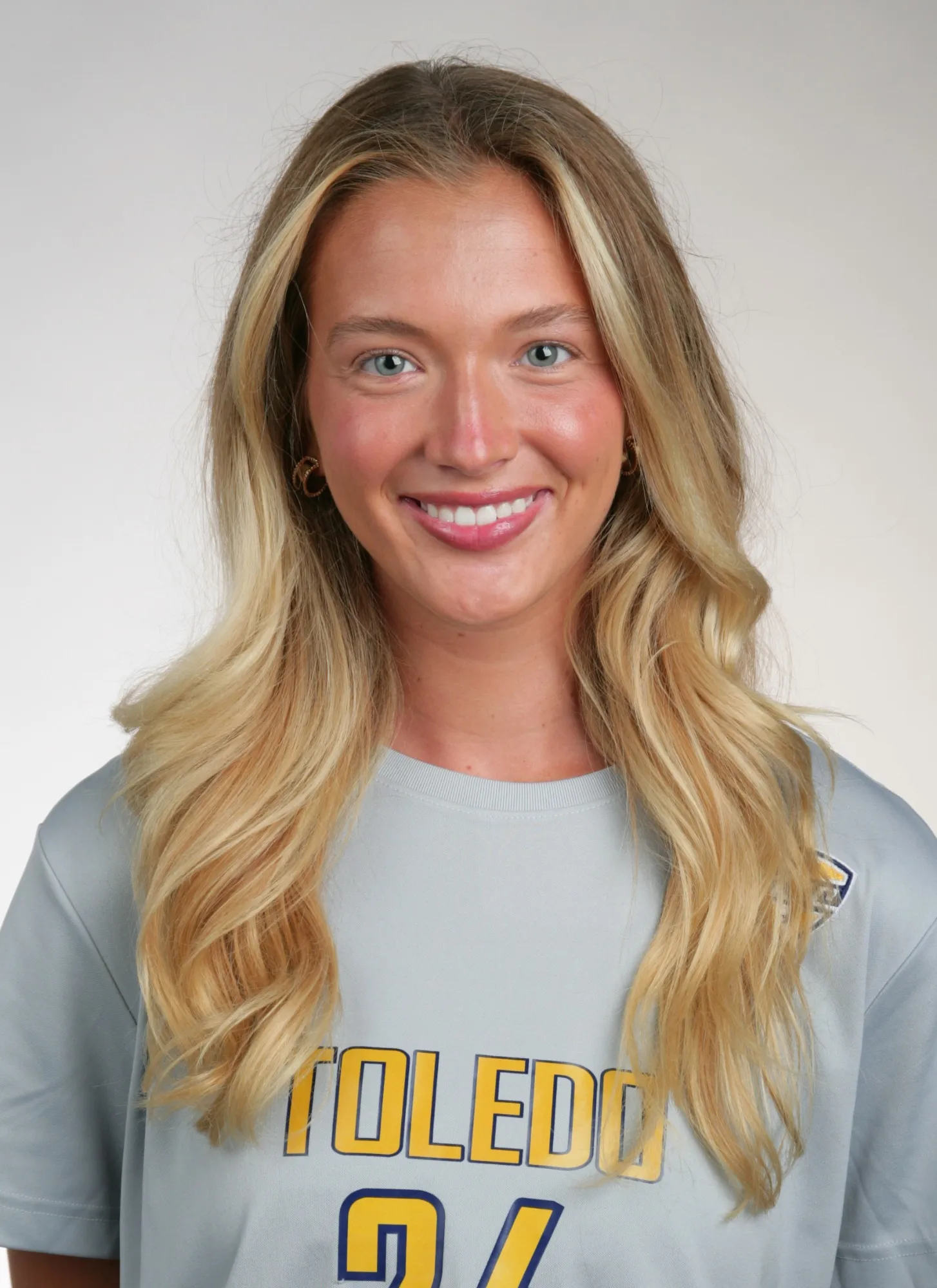 Gabrielle Anulare, Soccer, undefined