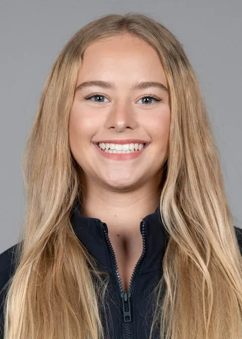 Aubrianna Crutchfield, Swimming & Diving, undefined