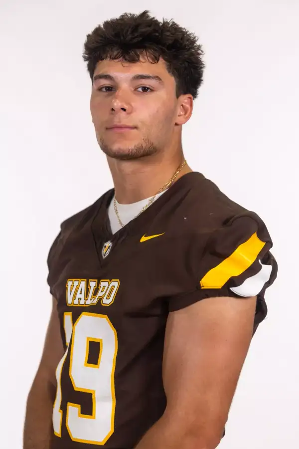 Connor Cervantes, Football, Valparaiso University