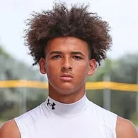 Dia Bell, Football, undefined