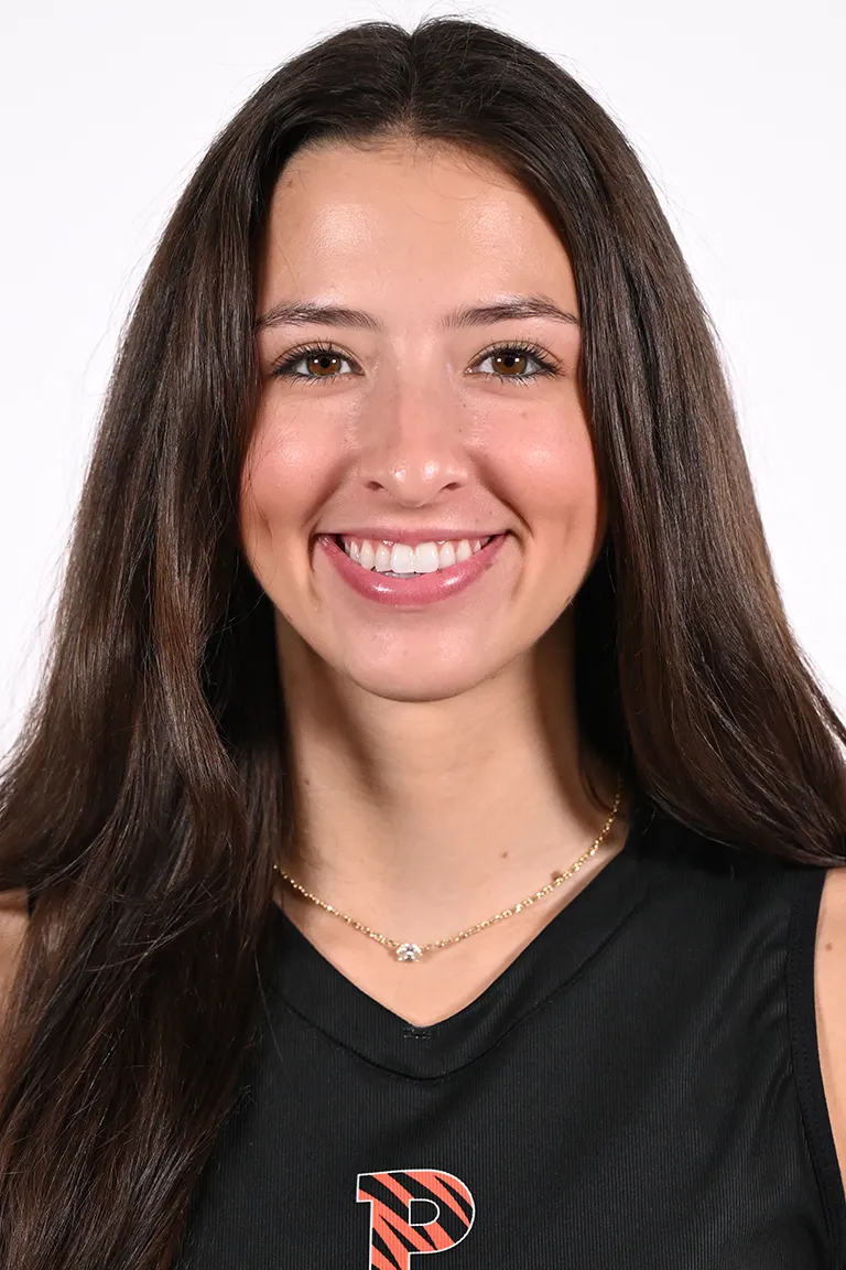 Lia Skufca, Volleyball, undefined