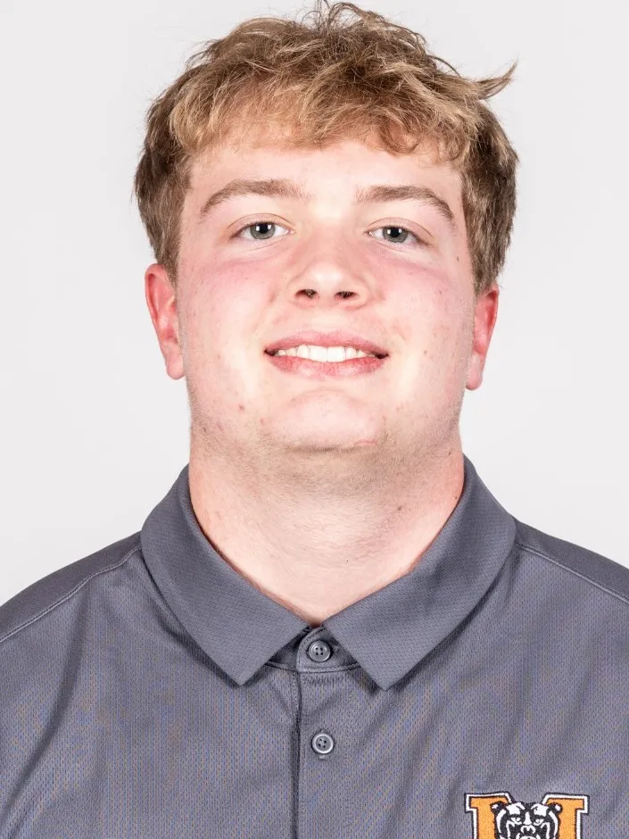 Lucas Tselentis, Football, undefined
