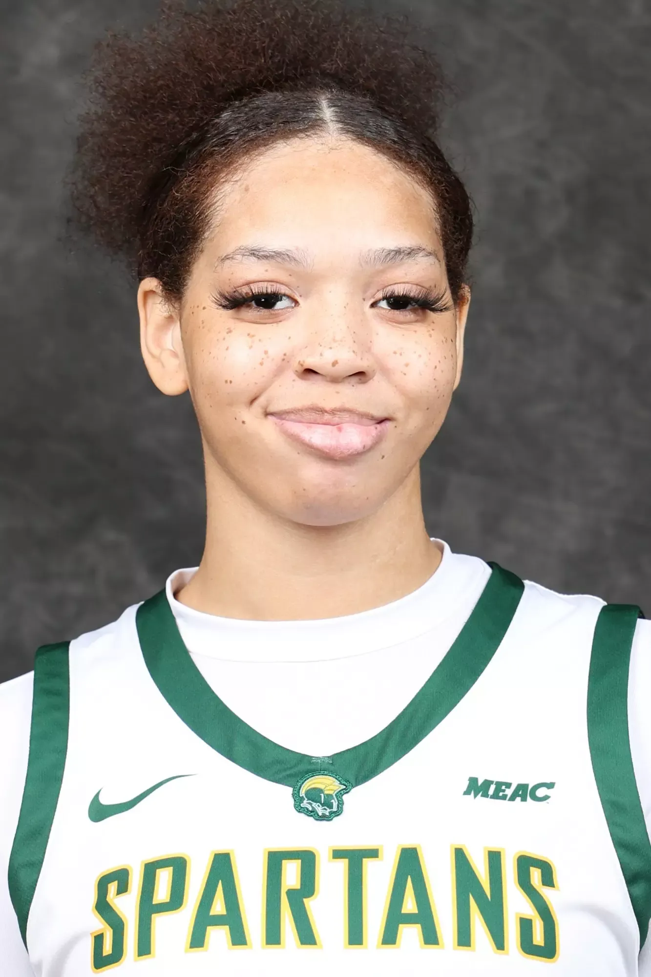 Dahni Suggs, Basketball, undefined