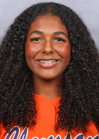 Corri Hicks, Softball, undefined