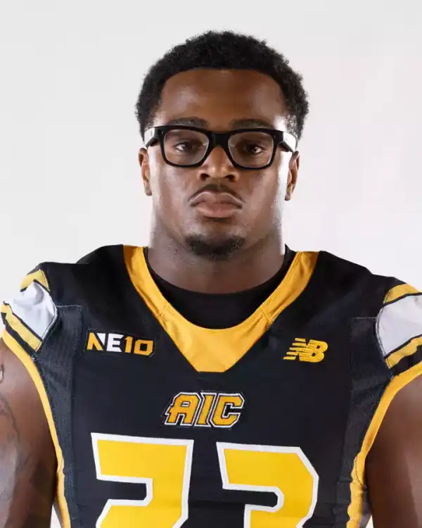 Trey'von Holland, Football, American International College