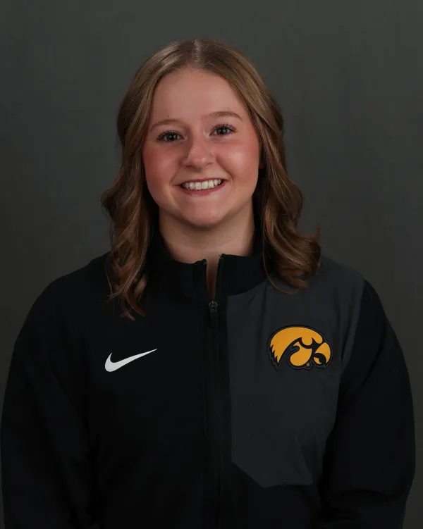 Alyse Karenbauer, Gymnastics, University of Iowa