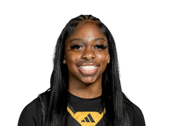 Solangelei Akridge, Basketball, undefined