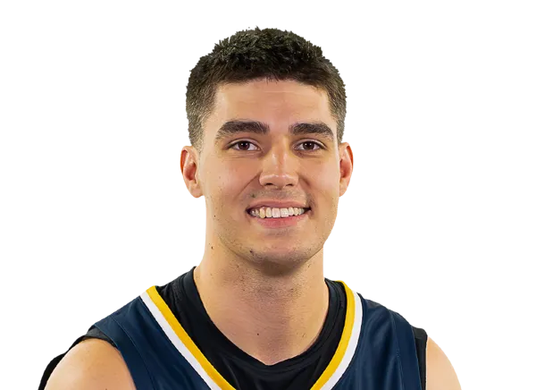 Max Jusianiec, Basketball, undefined