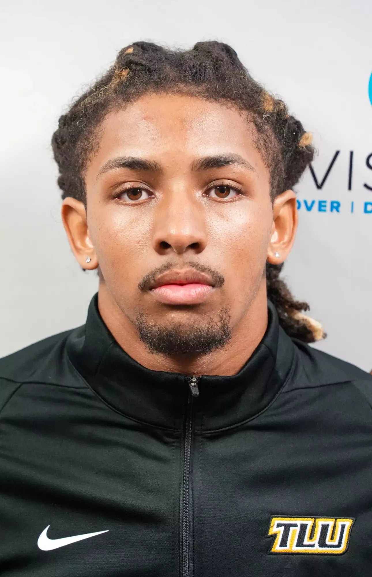 Izaiah Bovan, Football, undefined