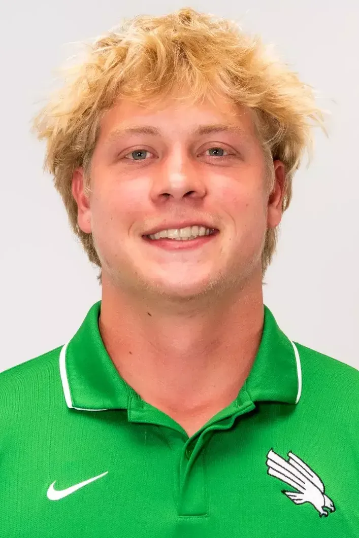 Eli Nikolas, Football, undefined