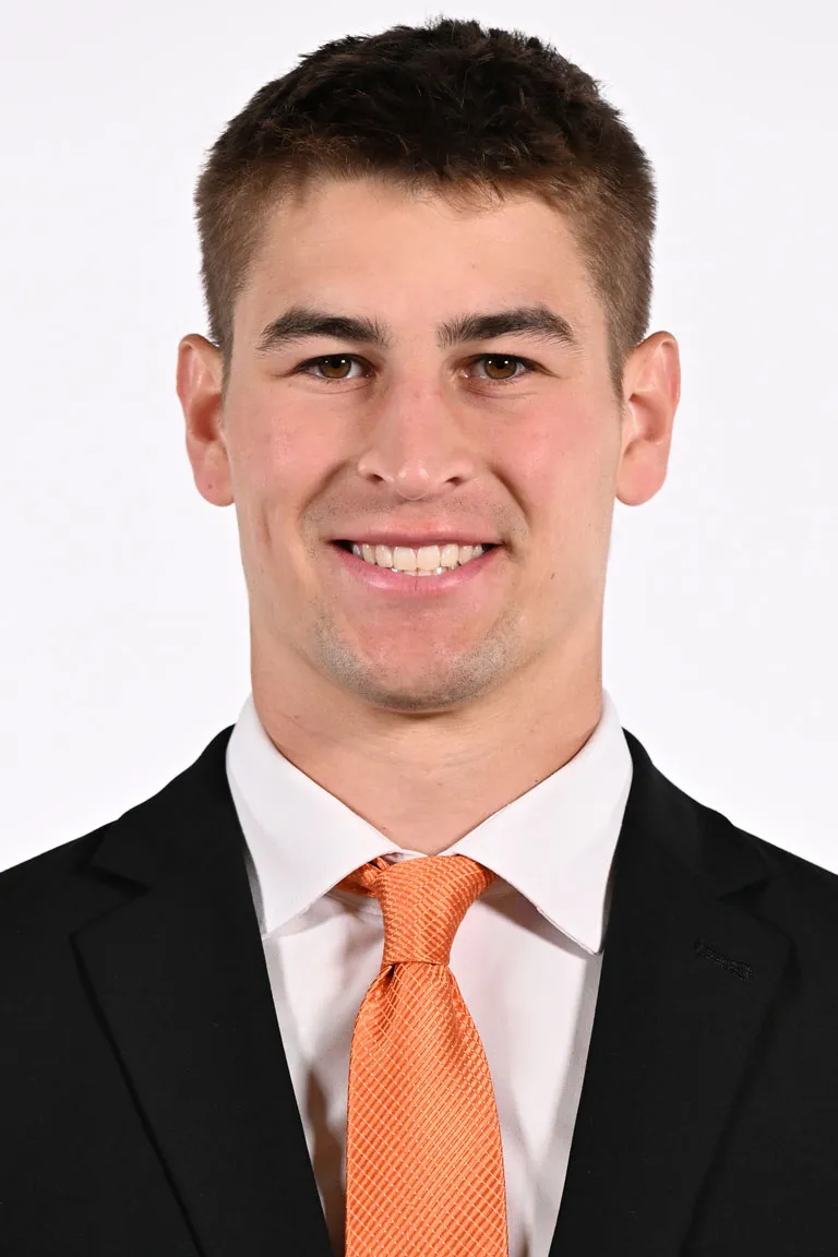 Roman Laurio, Football, undefined