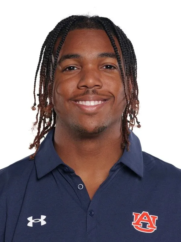 Connor Lew, Football, undefined