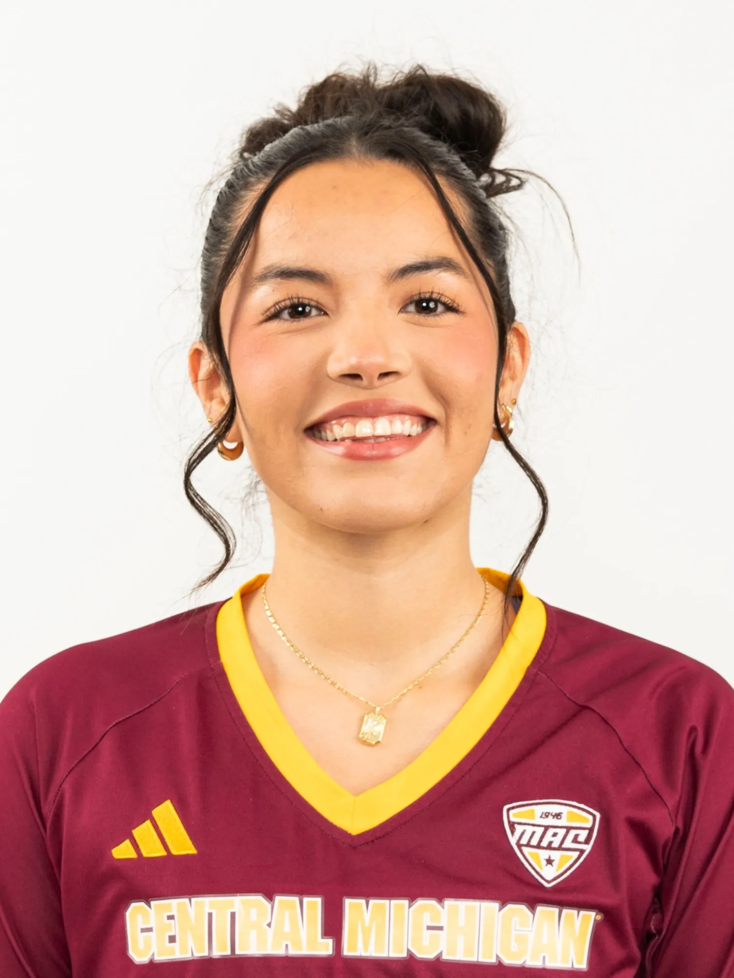 Cecilia Bustamante, Volleyball, undefined