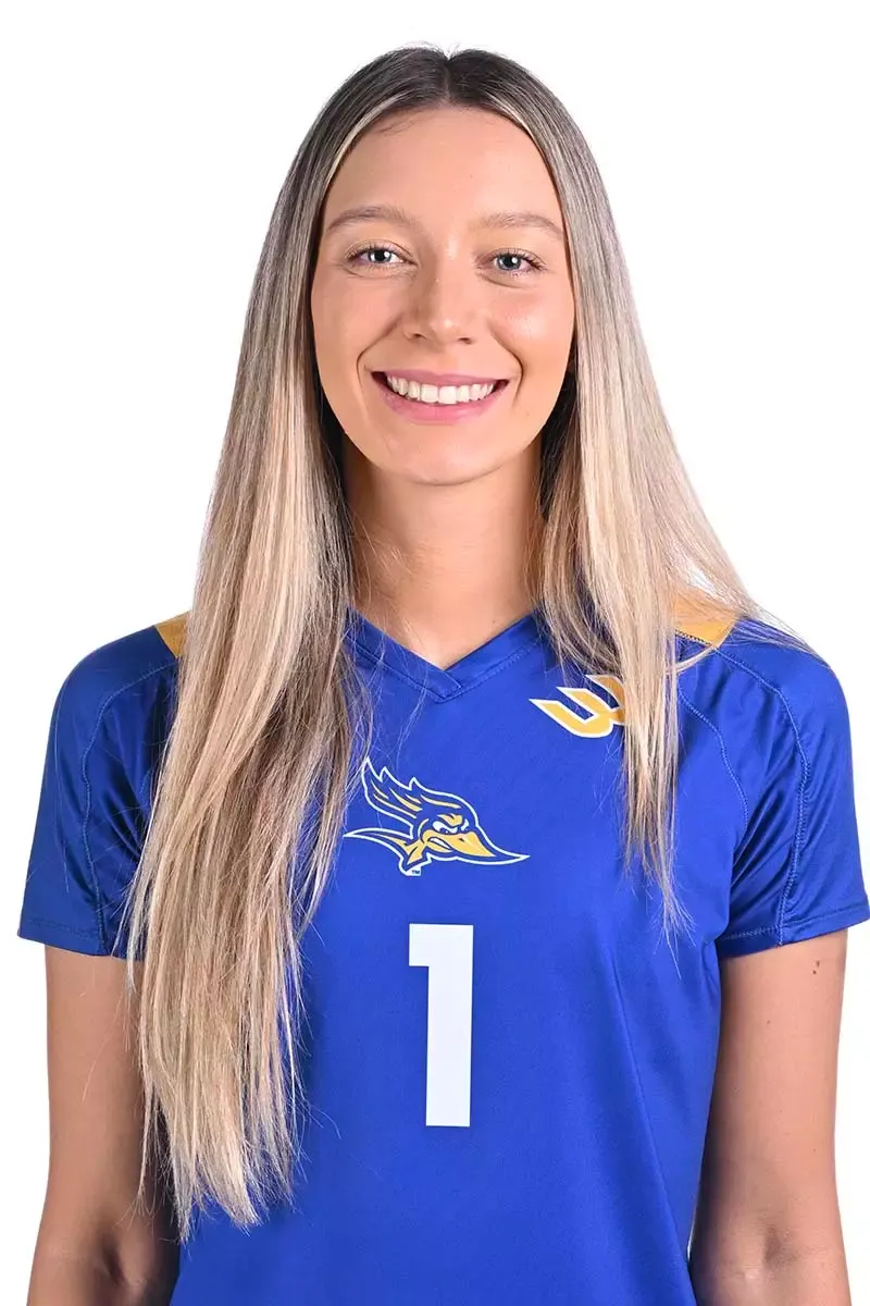 Luiza Da Cruz, Volleyball, undefined