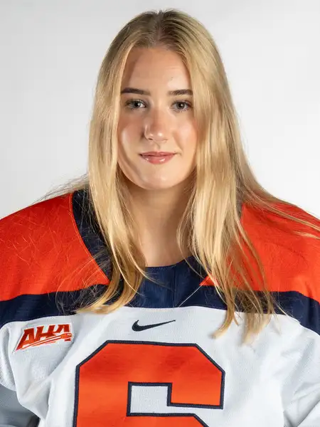 Cicely Harnum, Hockey, Syracuse University