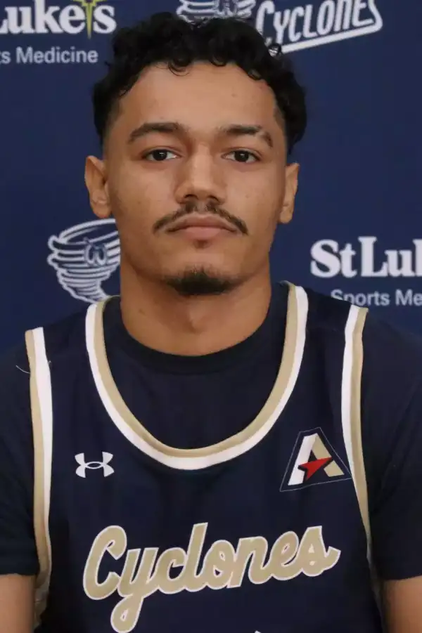 Gabe Cruz, Basketball, Centenary University