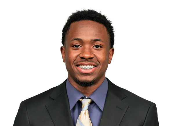 Zy'marion Lang, Football, University of Connecticut